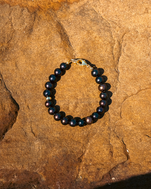 Midnight Pearl Bracelet